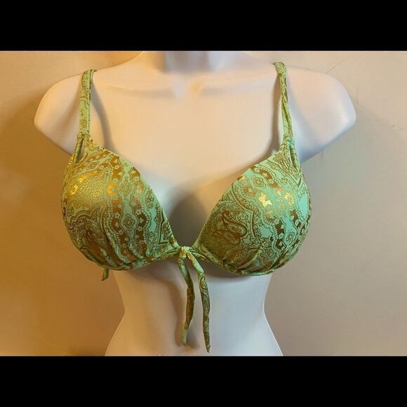 🛍 Women’s Victoria’s Secret push up Bra . Size 32 A - Picture 1 of 6